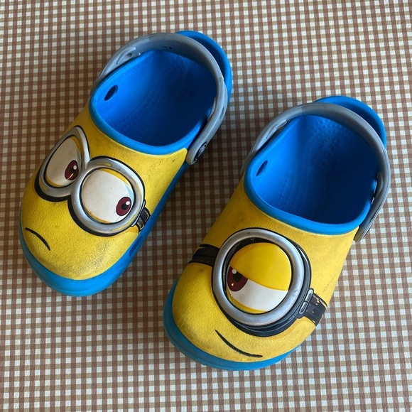 CROCS Minions clogs slip on shoes sandals.
TODDLER CHILD size 11. Yellow blue - Picture 1 of 14